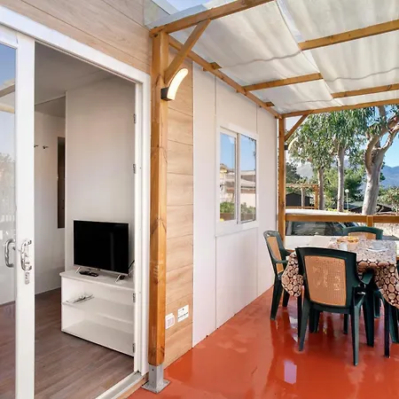 Дом отдыха New Generation La Pineta 7 Альбенга