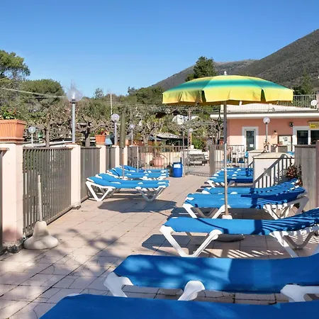 New Generation La Pineta 7 Дом отдыха